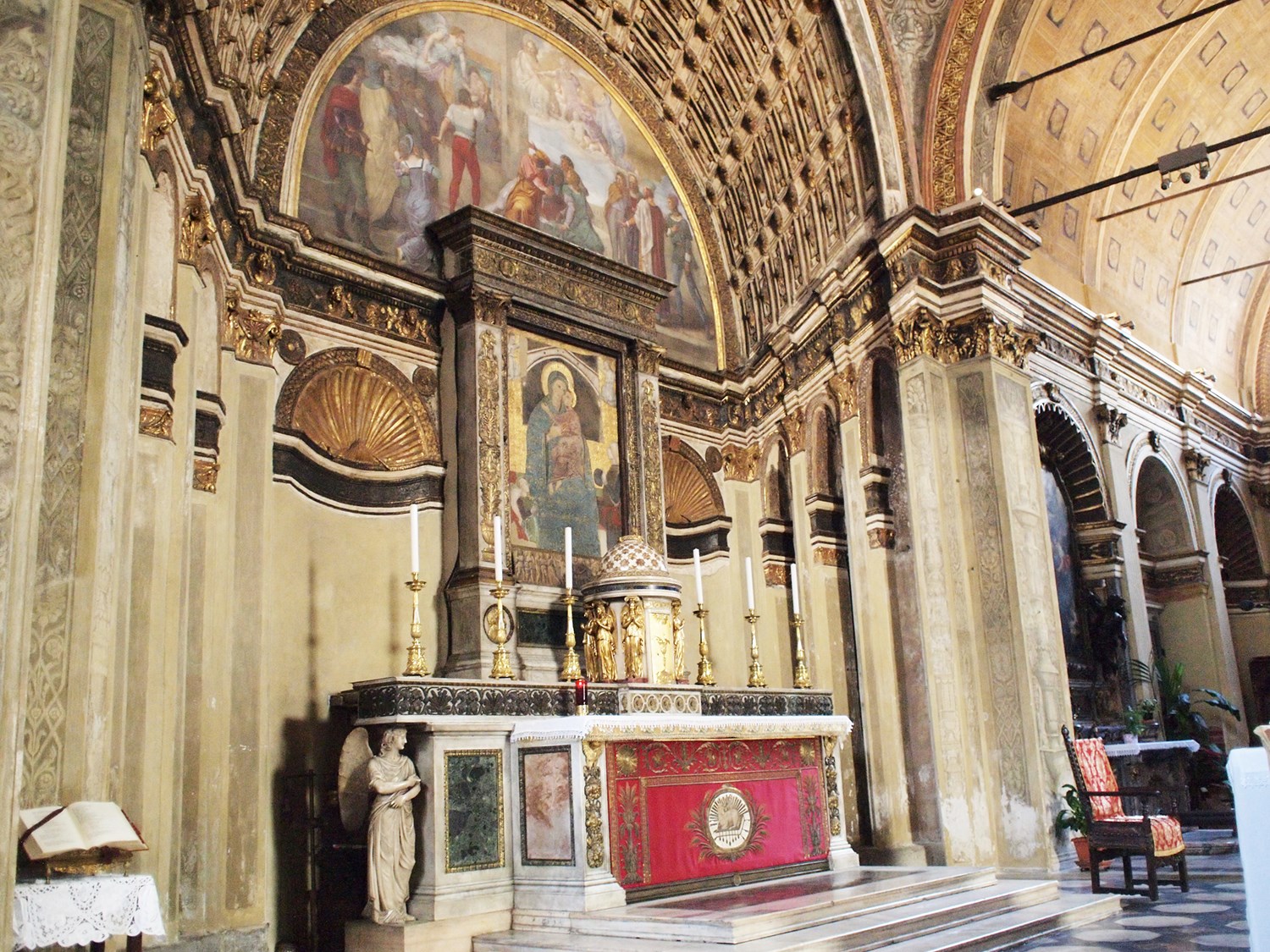 サンタ・マリア・プレッソ・サン・サティロ教会 (イタリア)