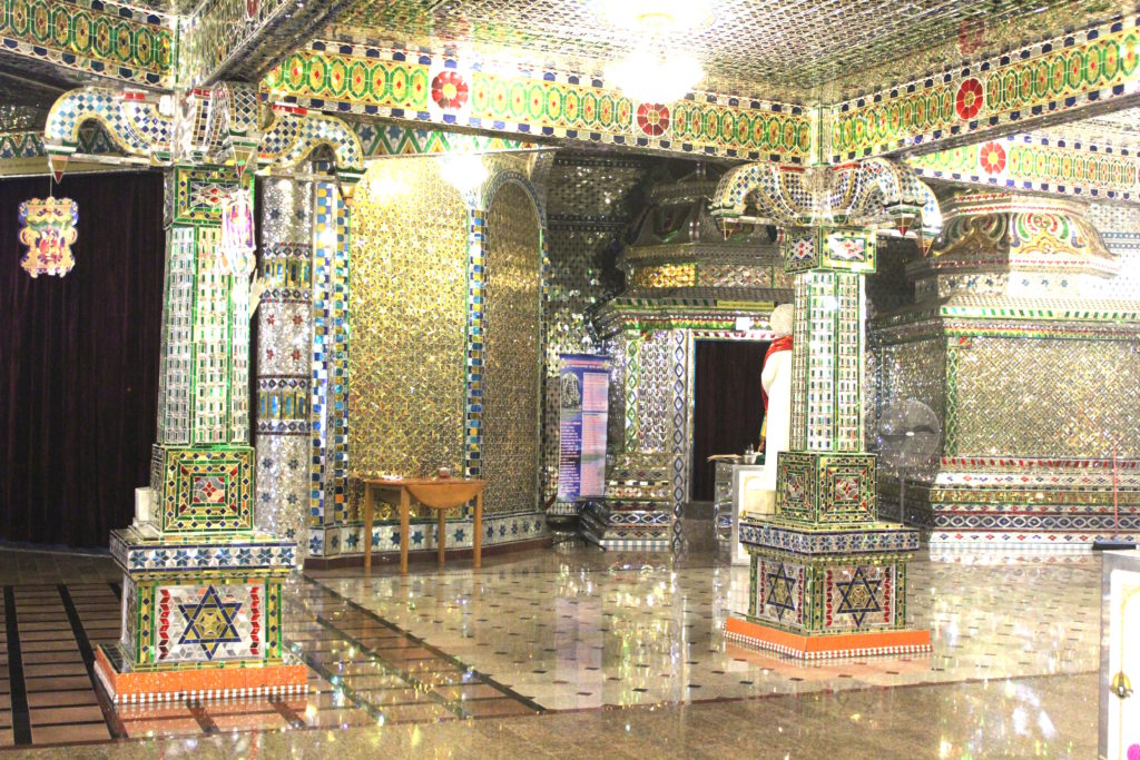 絵画　寺院の山門(ゴープラム)ティルバンナマライ 絵画 寺院の山門(ゴープラム)ティルバンナマライ - メルカリ